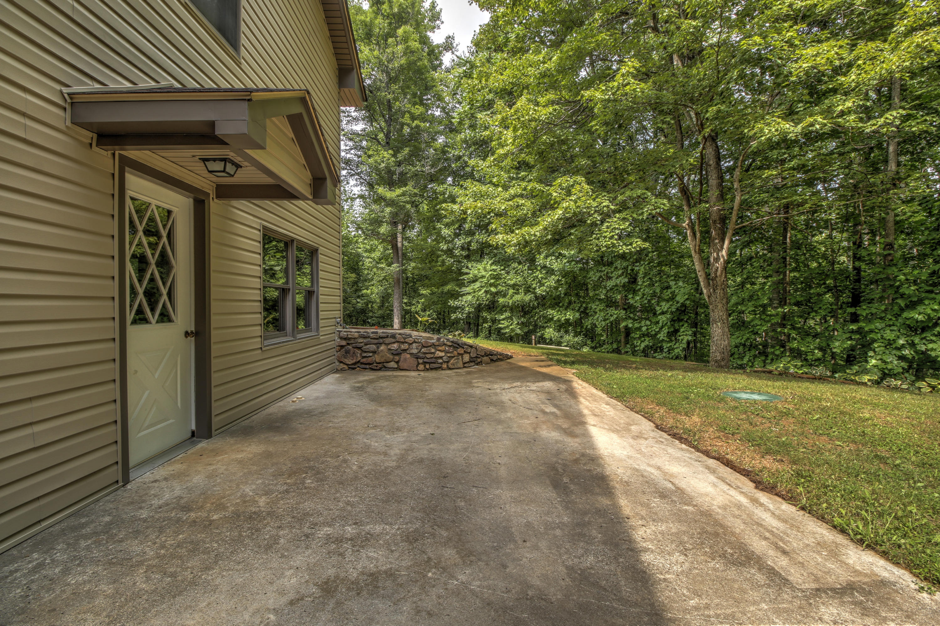 3114 Nemmo Road Vinton, VA 24179 - Photo 35 of 47 _MG_0777_8_9