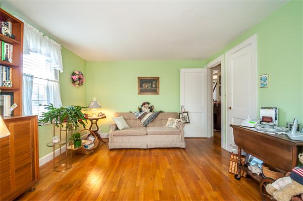 56 Tennyson Road Reading, MA 01867 - Photo 14 of 30 Gallery Image 14