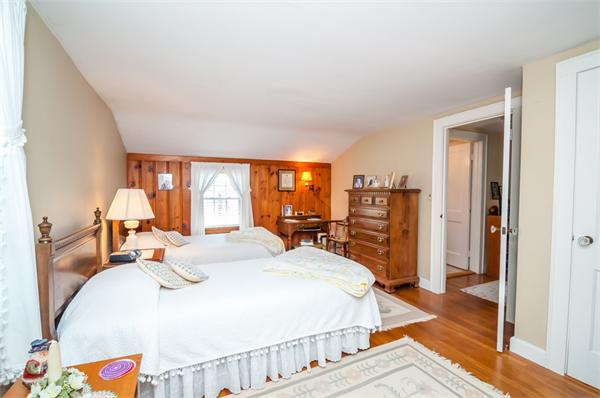 56 Tennyson Road Reading, MA 01867 - Photo 18 of 30 Gallery Image 18