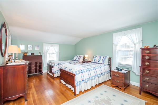 56 Tennyson Road Reading, MA 01867 - Photo 21 of 30 Gallery Image 21
