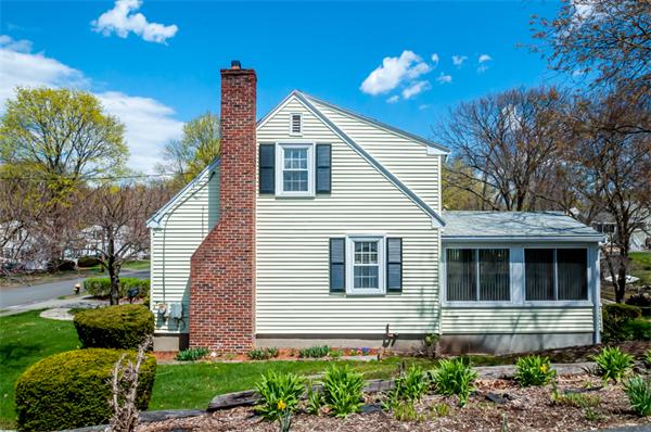 56 Tennyson Road Reading, MA 01867 - Photo 28 of 30 Gallery Image 28