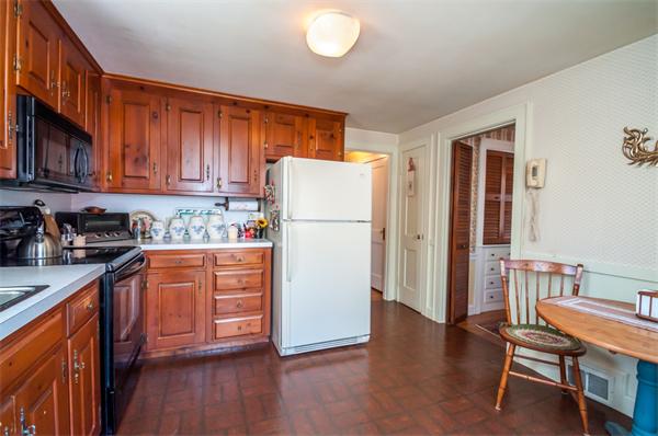 56 Tennyson Road Reading, MA 01867 - Photo 6 of 30 Gallery Image 6