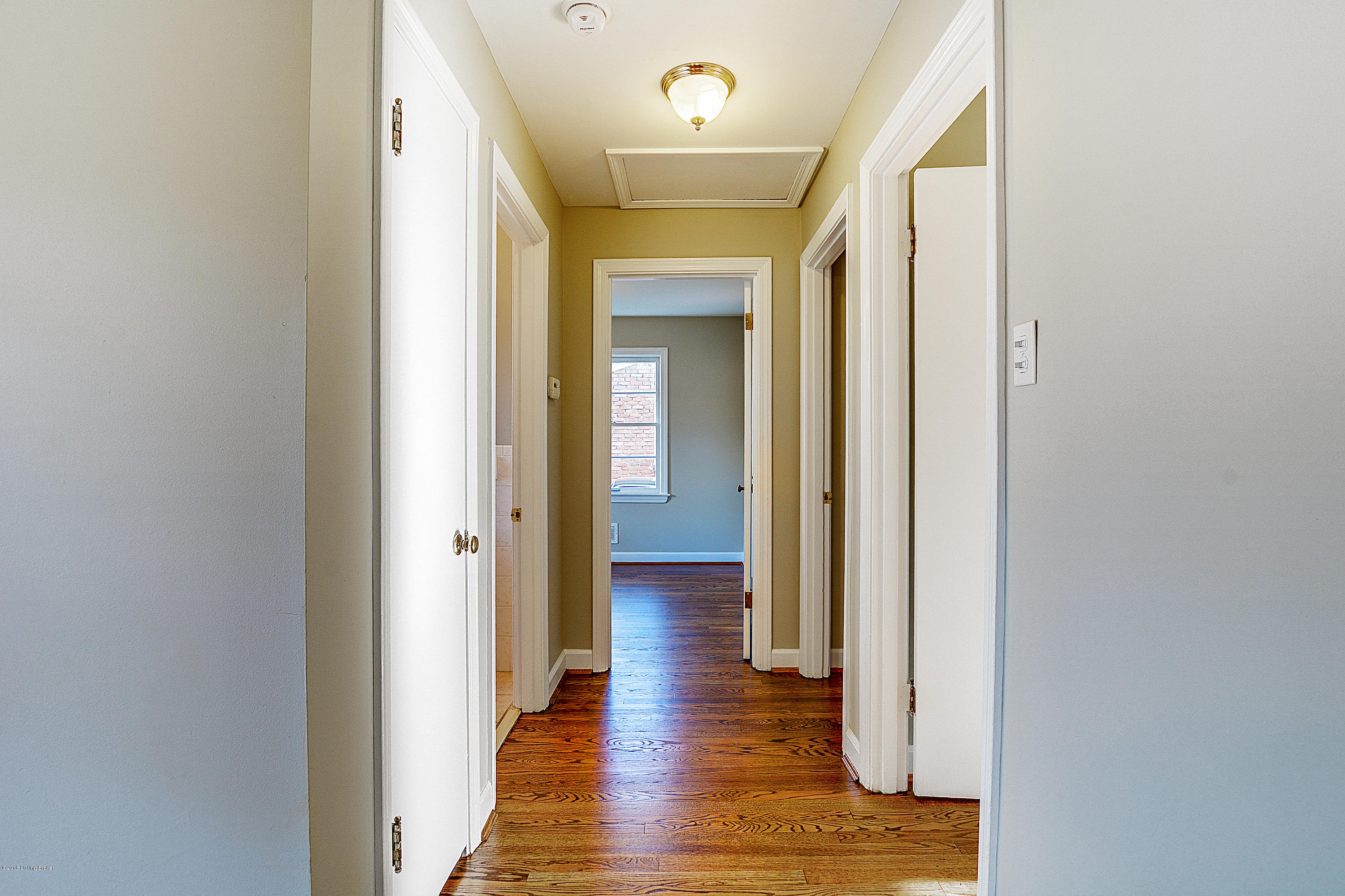 9413 Fairground Road Louisville, KY 40291 - Photo 29 of 37 9413_FairgroundRd_40291_5017