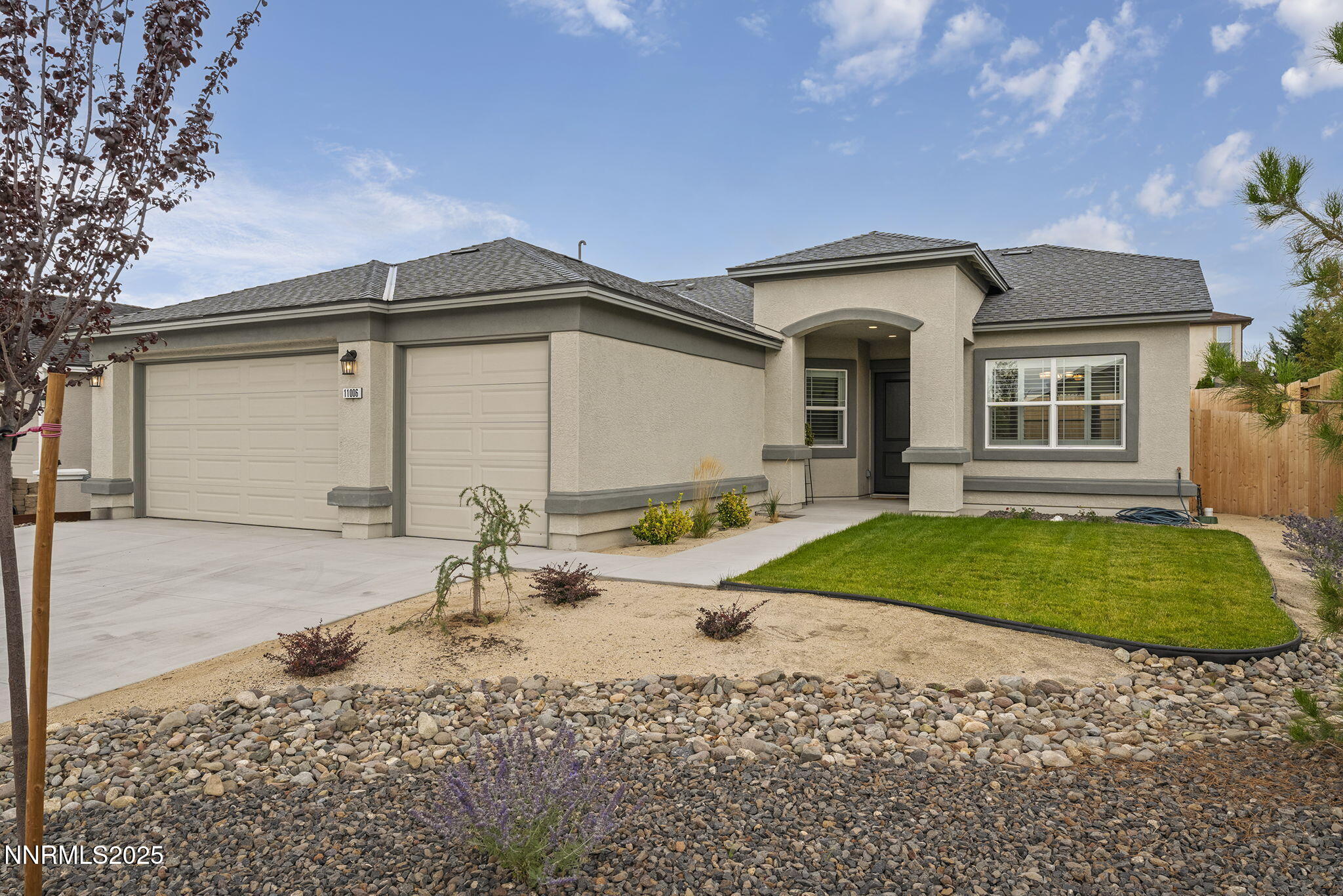 11006 Athabasca Drive Reno, NV 89506 - Photo 3 of 31 3-web-or-mls-_DSC0773