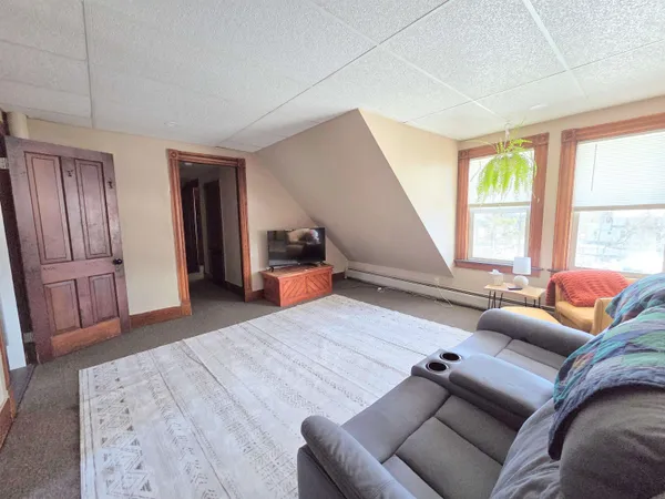 $325,000 | 32 Wesley Drive, St. Johnsbury, VT 05819