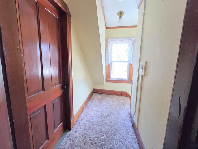 $325,000 | 32 Wesley Drive, St. Johnsbury, VT 05819