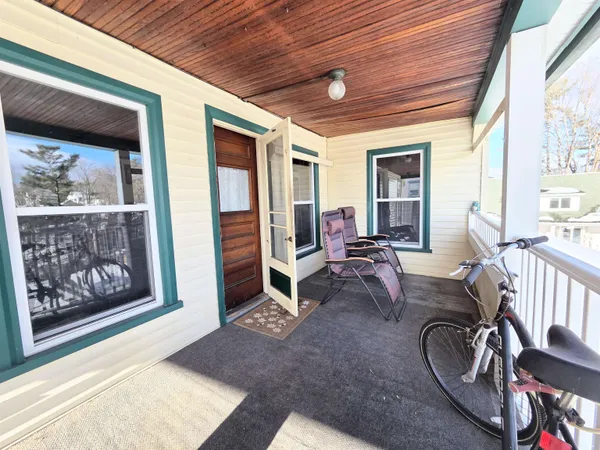 $325,000 | 32 Wesley Drive, St. Johnsbury, VT 05819