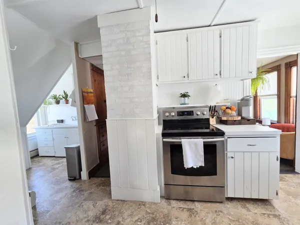 $325,000 | 32 Wesley Drive, St. Johnsbury, VT 05819