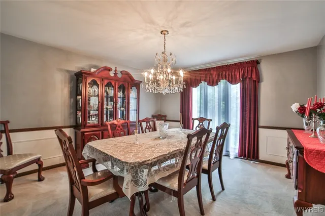 $669,900 | 8205 Clarherst Drive, Clarence, NY 14051