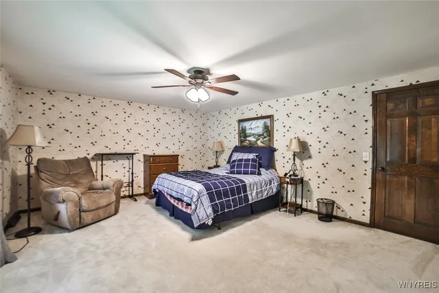 $669,900 | 8205 Clarherst Drive, Clarence, NY 14051