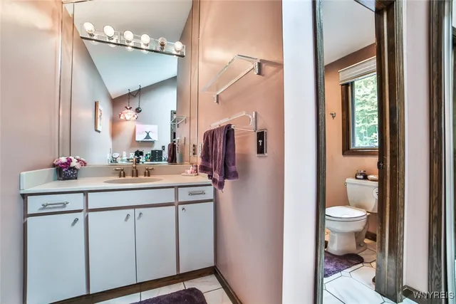 $669,900 | 8205 Clarherst Drive, Clarence, NY 14051