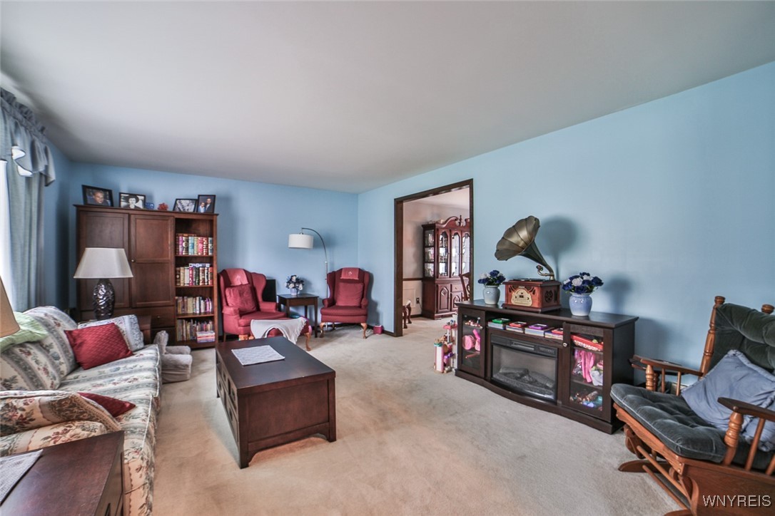 8205 Clarherst Drive Clarence, NY 14051 - Photo 10 of 50