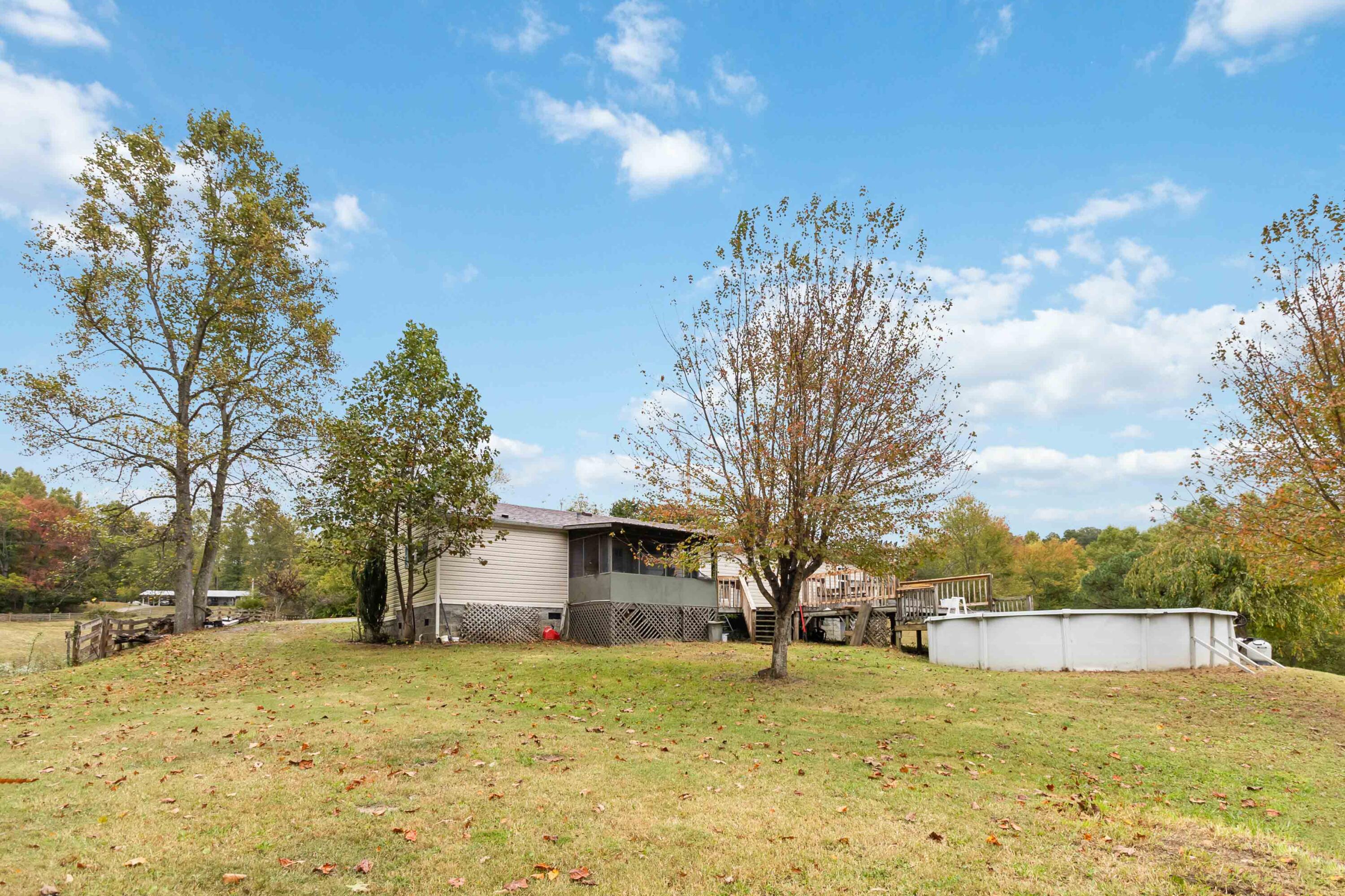 959 Sallys Branch Road East London, KY 40741 - Photo 29 of 44 029