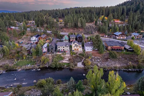 $2,590,000 | 10050 Southeast River Street, Truckee, CA 96161