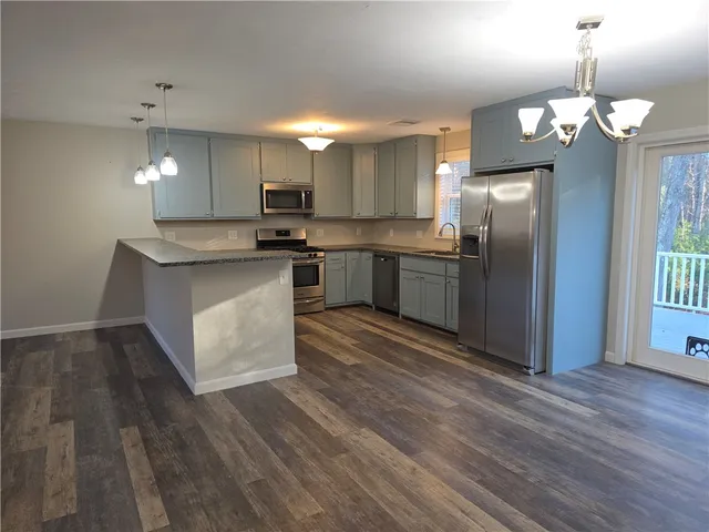 $629,900 | 302 Chopmist Hill Road, Glocester, RI 02814