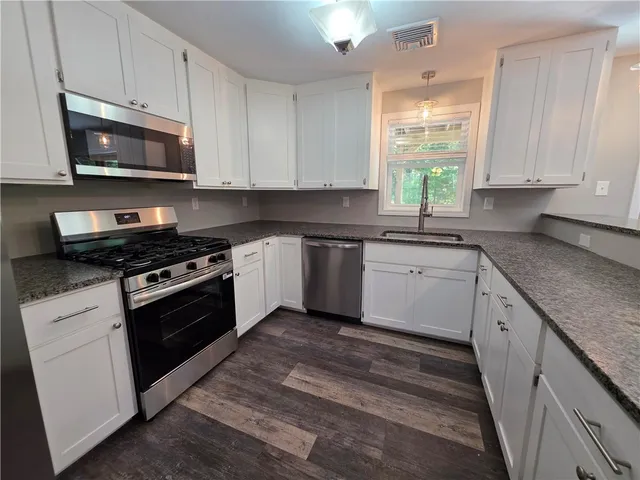 $629,900 | 302 Chopmist Hill Road, Glocester, RI 02814