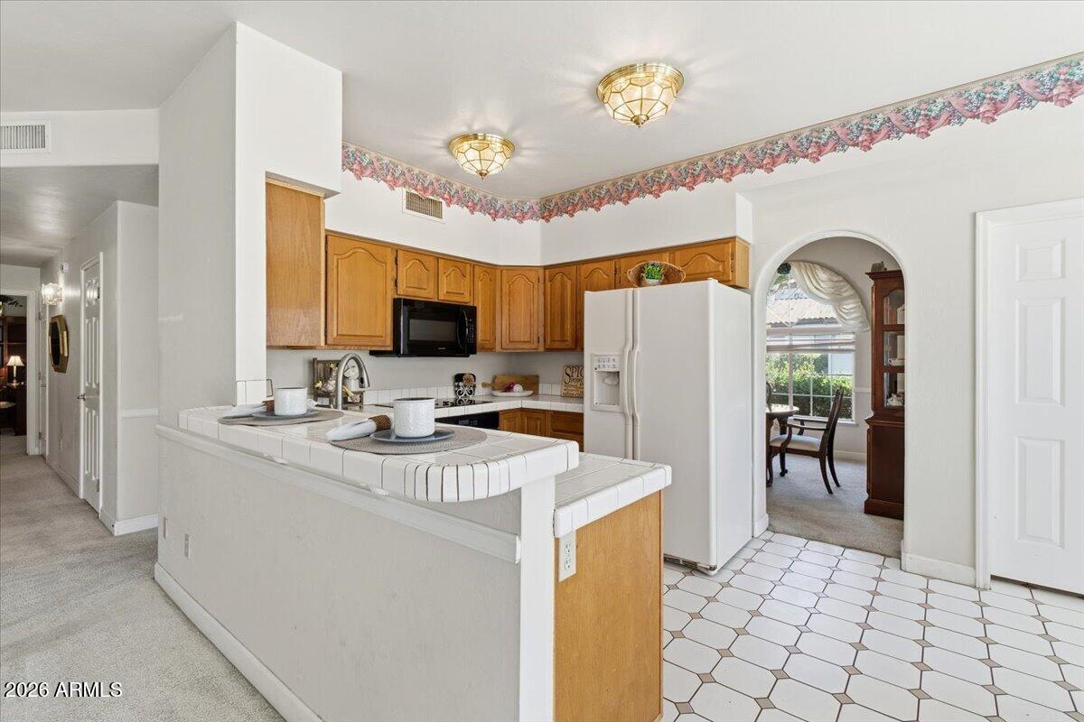 1919 East Clipper Court Gilbert, AZ 85234 - Photo 18 of 62 Breakfast Bar