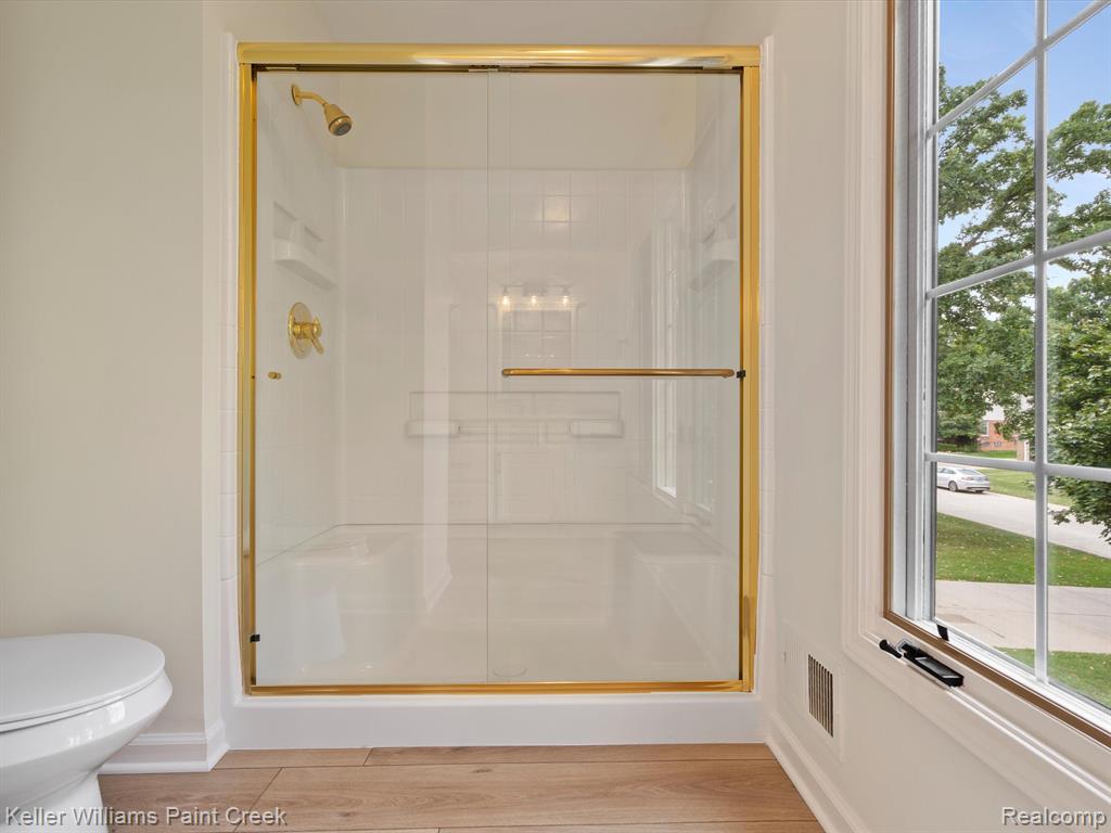 319 Lake Forest Road Rochester Hills, MI 48309 - Photo 27 of 42