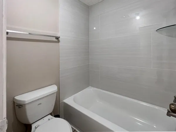 $2,000 | 3122 Windmill Street, Sugar Land, TX 77479
