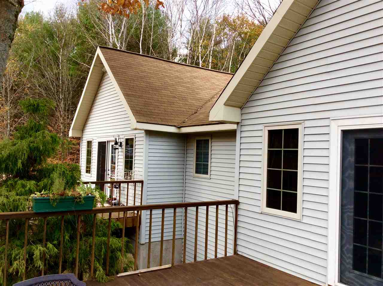 5 Youngs Road Ossipee, NH 03864 - Photo 2 of 40