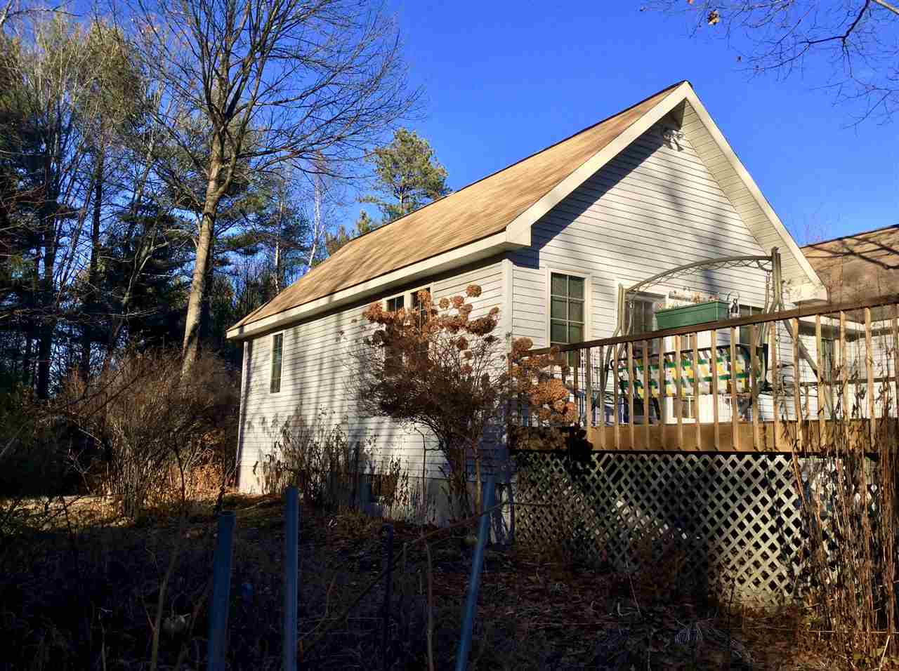 5 Youngs Road Ossipee, NH 03864 - Photo 3 of 40