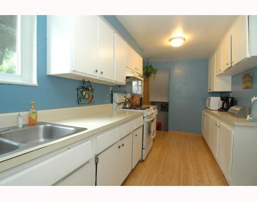 420 Filmore Road Forest Hills, PA 15221 - Photo 5 of 11 Kitchen.
