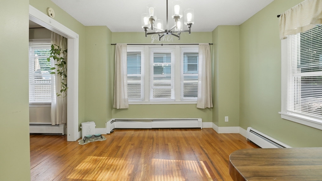87 Lakevilla Avenue Springfield, MA 01109 - Photo 12 of 39