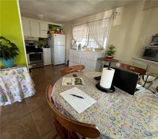 $205,000 | 16707 Garfield Avenue, Unit 1806, Paramount, CA 90723