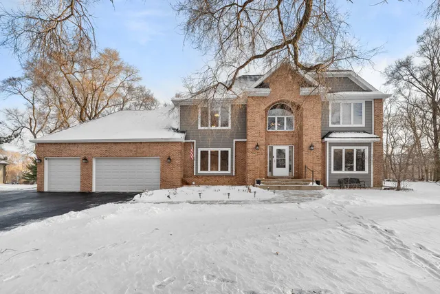 $700,000 | 1005 Hilary Lane, Cary, IL 60013