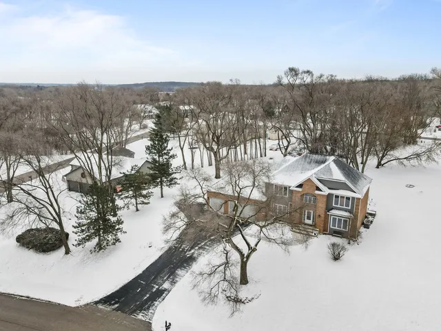 $700,000 | 1005 Hilary Lane, Cary, IL 60013