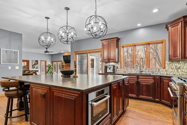 $700,000 | 1005 Hilary Lane, Cary, IL 60013