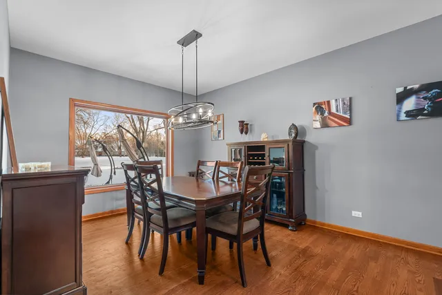 $700,000 | 1005 Hilary Lane, Cary, IL 60013