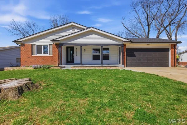 $267,500 | 3025 Chadwick Drive, Florissant, MO 63033