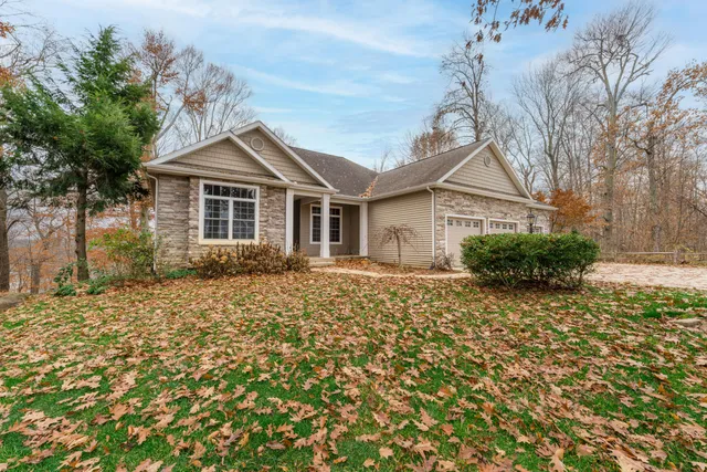 $599,999 | 14807 Huyck Lake Lane, Marcellus, MI 49067