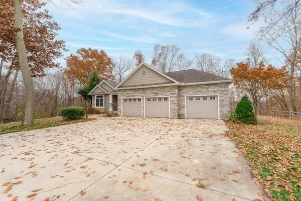 $599,999 | 14807 Huyck Lake Lane, Marcellus, MI 49067