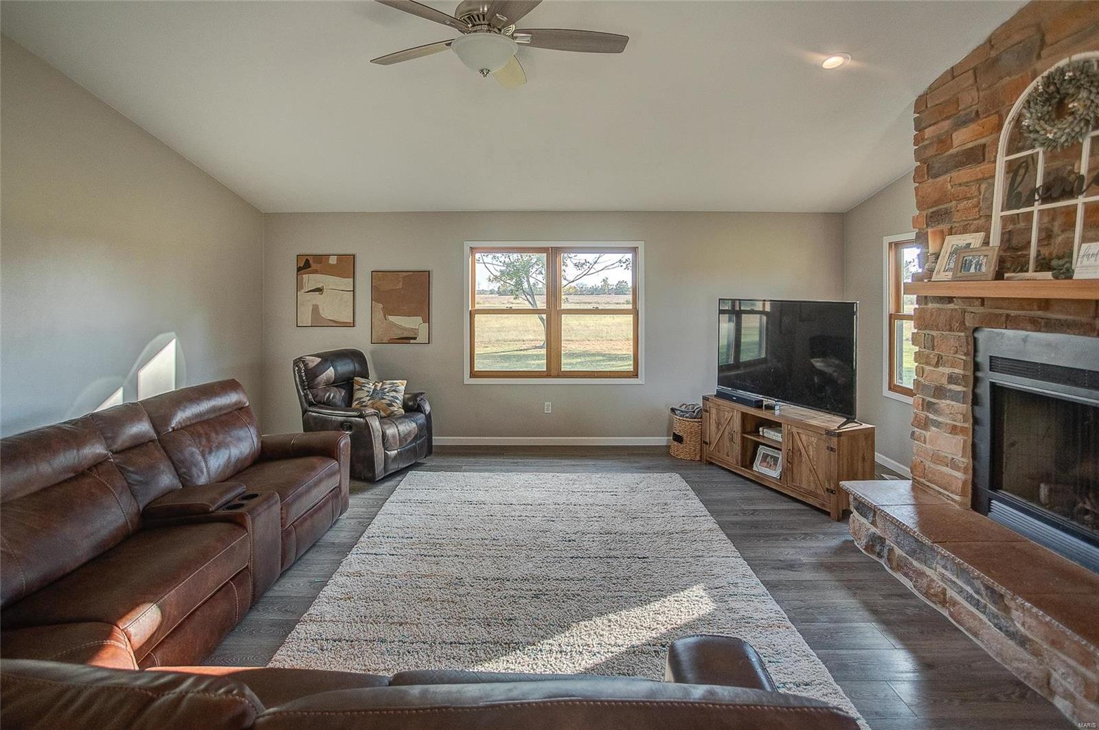 4989 Carr Road Freeburg, IL 62243 - Photo 13 of 42