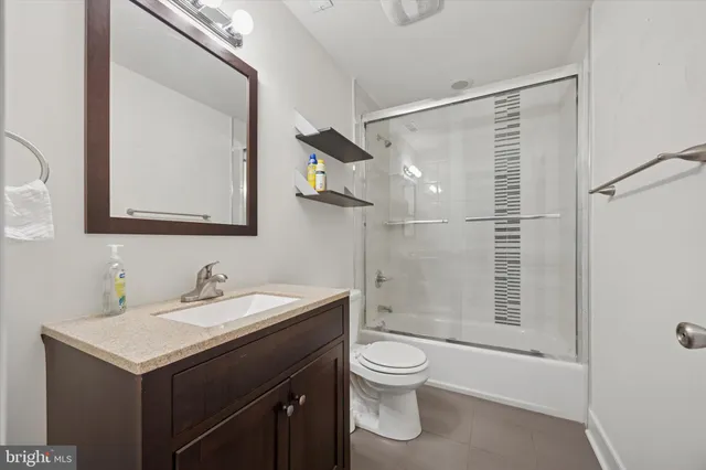 $3,000 | 2002 Titan Street, Philadelphia, PA 19146