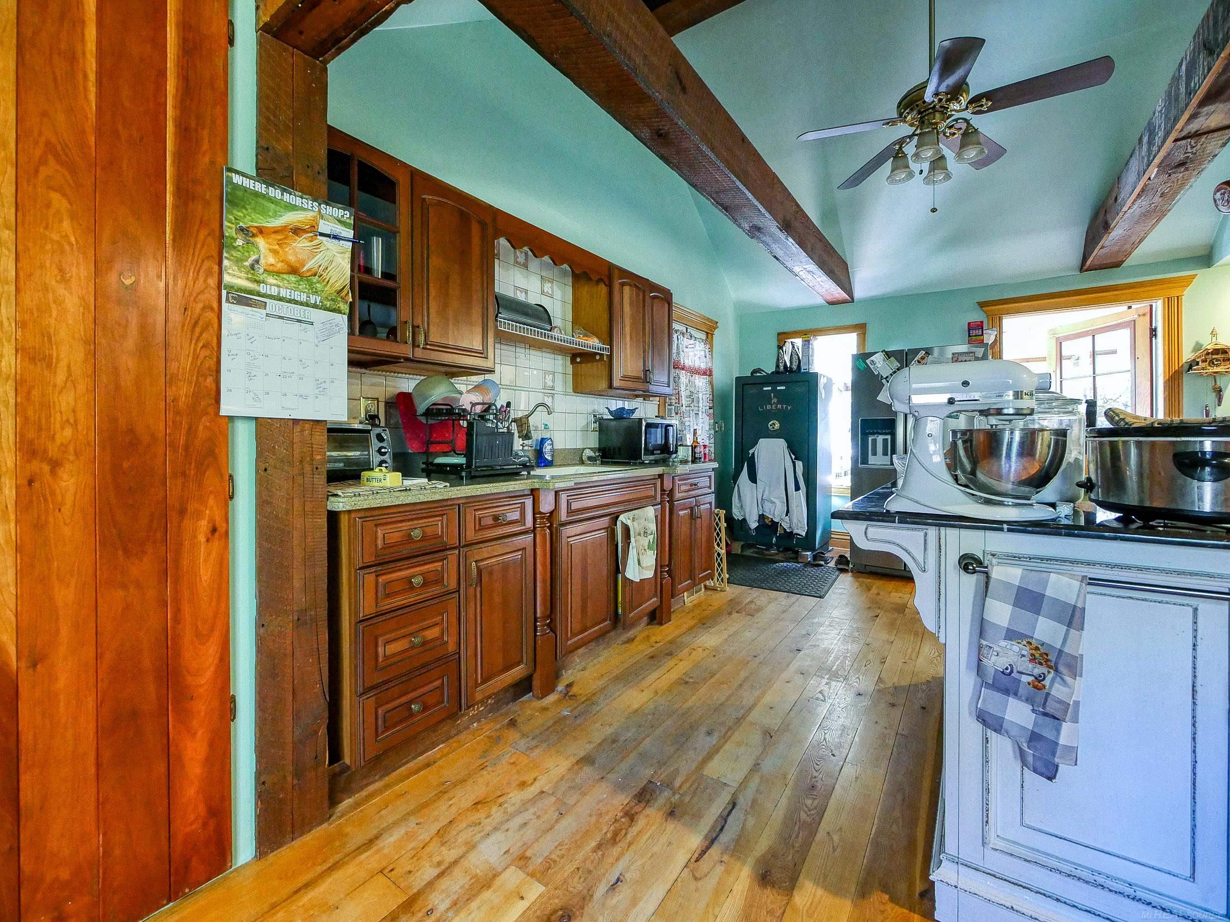 8706 Cork Road Avoca, MI 48006 - Photo 11 of 34