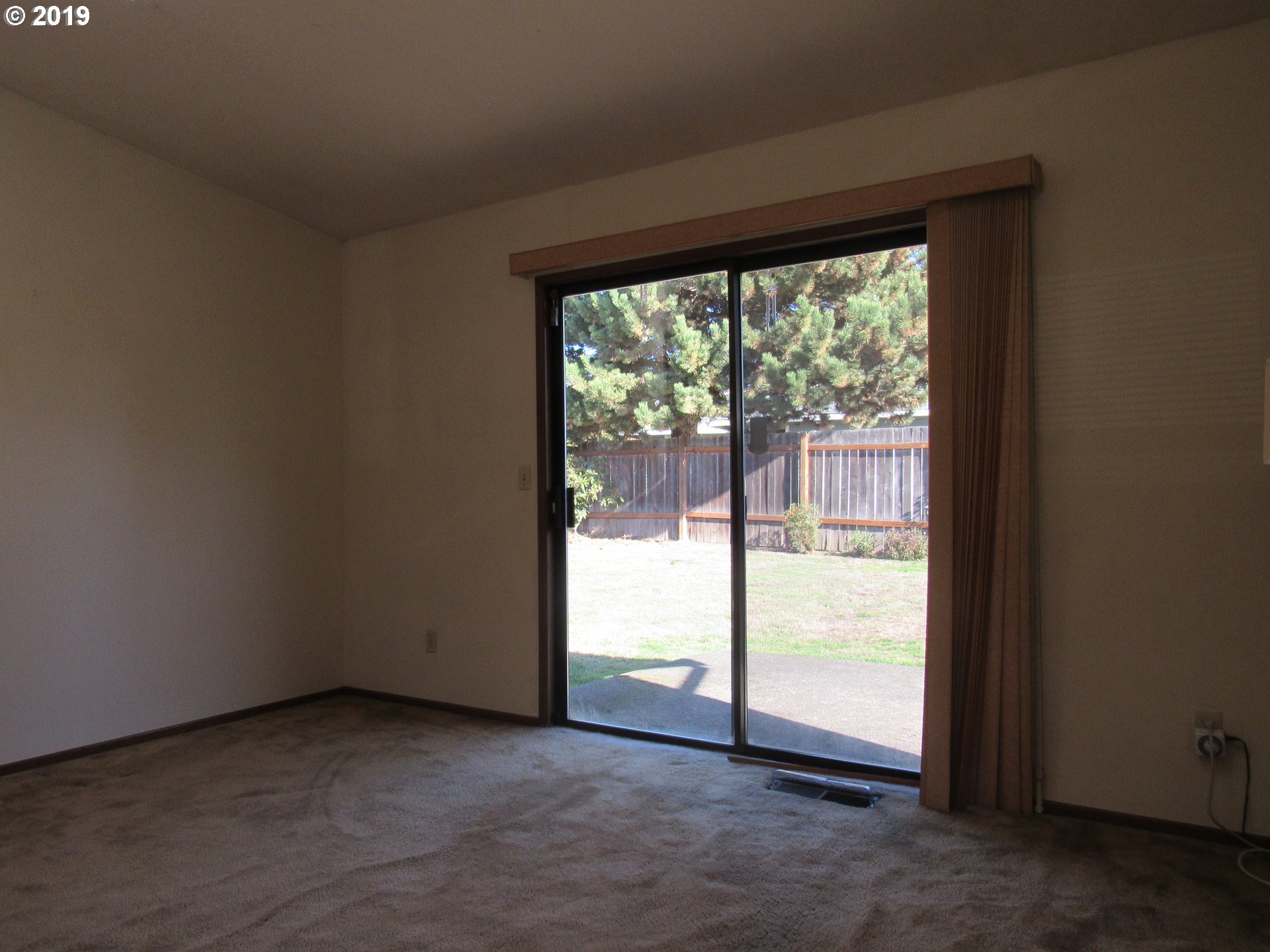 18816 Southwest Butternut Street Aloha, OR 97078 - Photo 16 of 31 Family Room