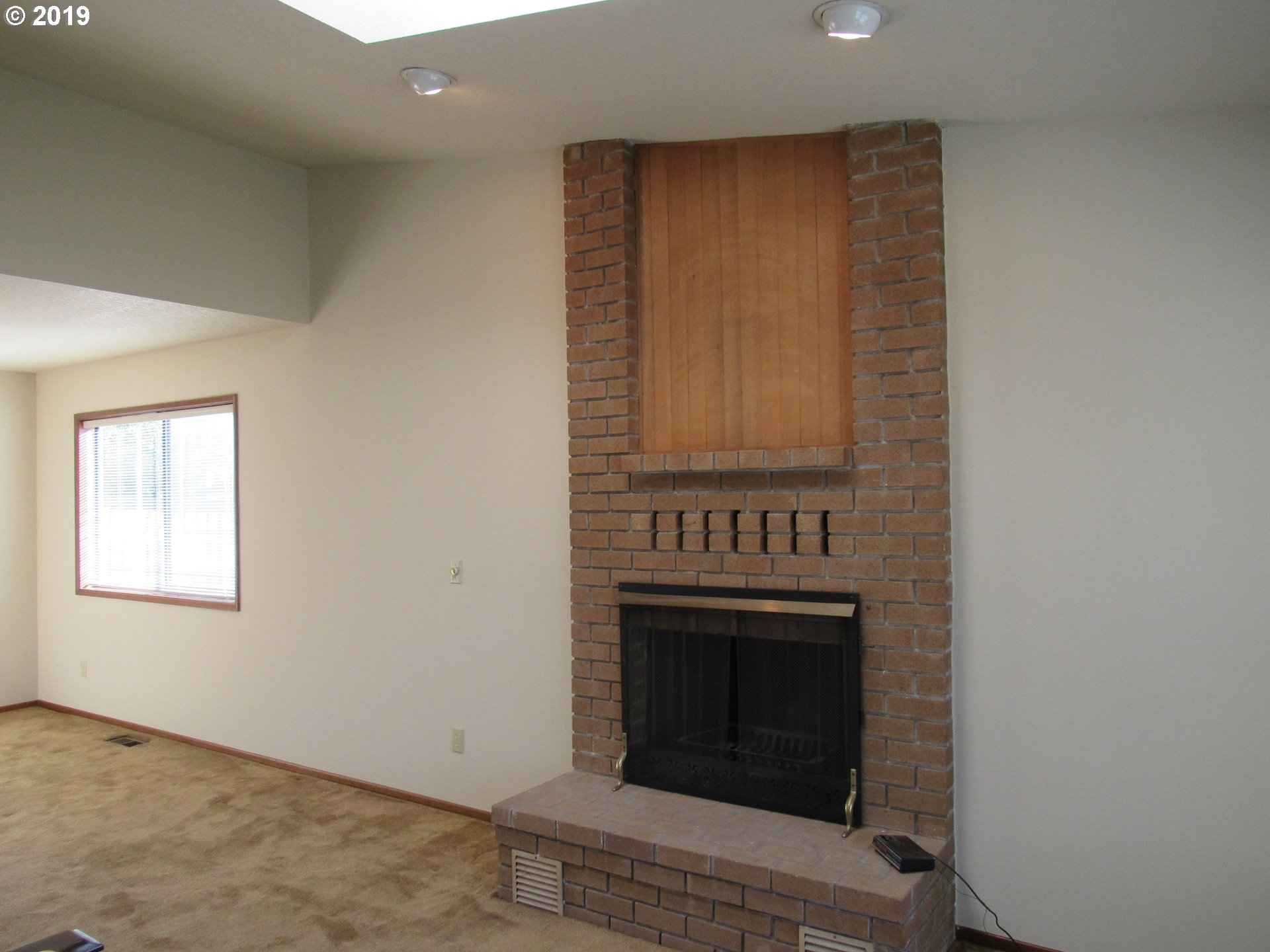 18816 Southwest Butternut Street Aloha, OR 97078 - Photo 8 of 31 Fireplace