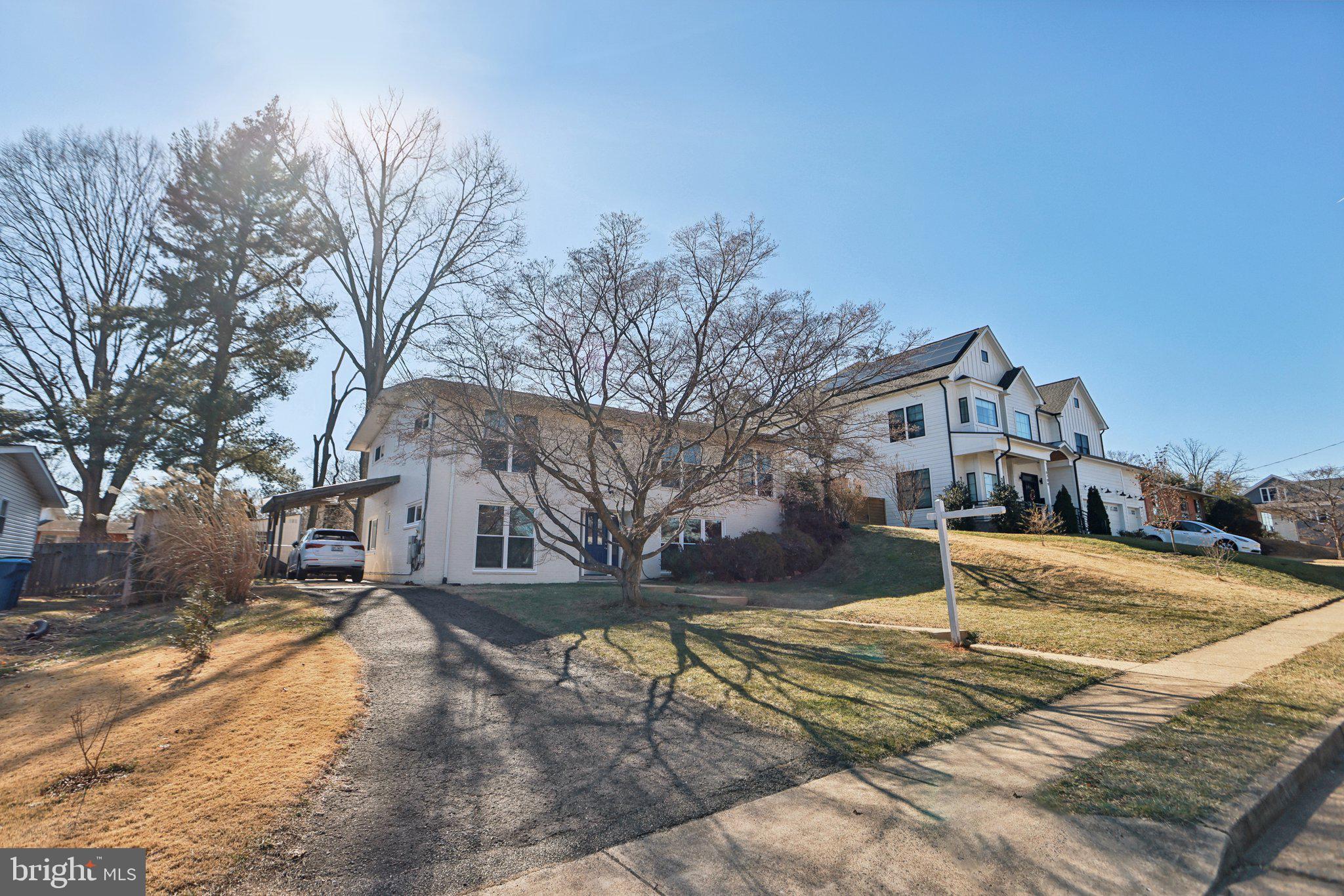 6707 Old Chesterbrook Road McLean, VA 22101 - Photo 3 of 46 Gallery Image 3