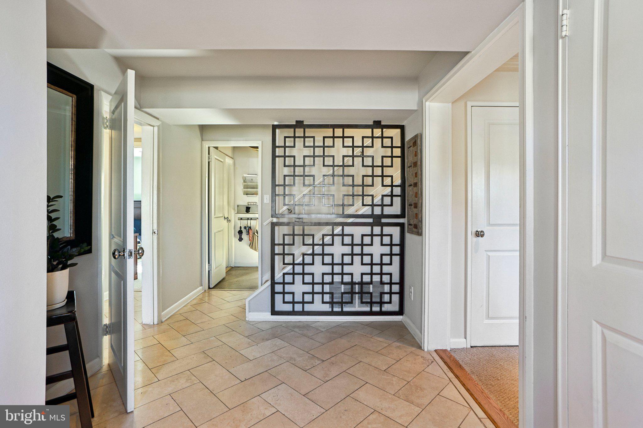 6707 Old Chesterbrook Road McLean, VA 22101 - Photo 4 of 46 Gallery Image 4