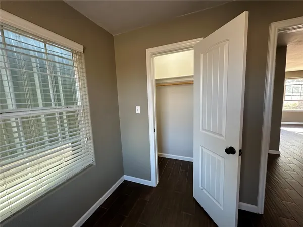 $2,750 | 25417 Highway 6, Hempstead, TX 77445