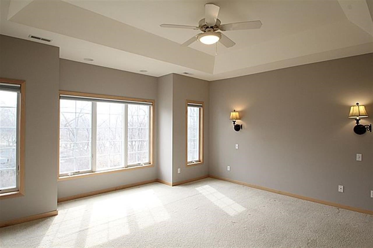 1610 North Dubuque Road Iowa City, IA 52245 - Photo 12 of 25 Gallery Image 12