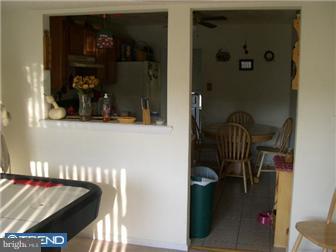 25 Haines Mill Road Delran, NJ 08075 - Photo 4 of 12 Kitchen