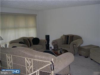 25 Haines Mill Road Delran, NJ 08075 - Photo 6 of 12 Living Room