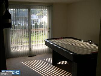 25 Haines Mill Road Delran, NJ 08075 - Photo 8 of 12 Family Room