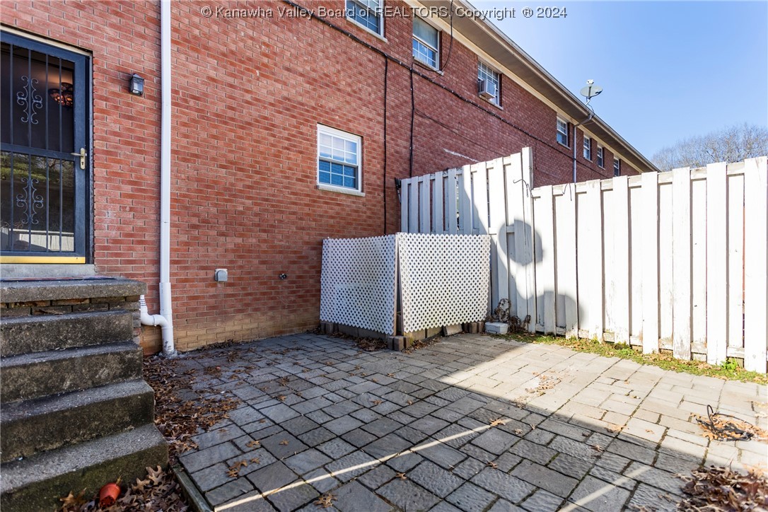 711 Castlegate Road South Charleston, WV 25303 - Photo 18 of 19 Gallery Image 18