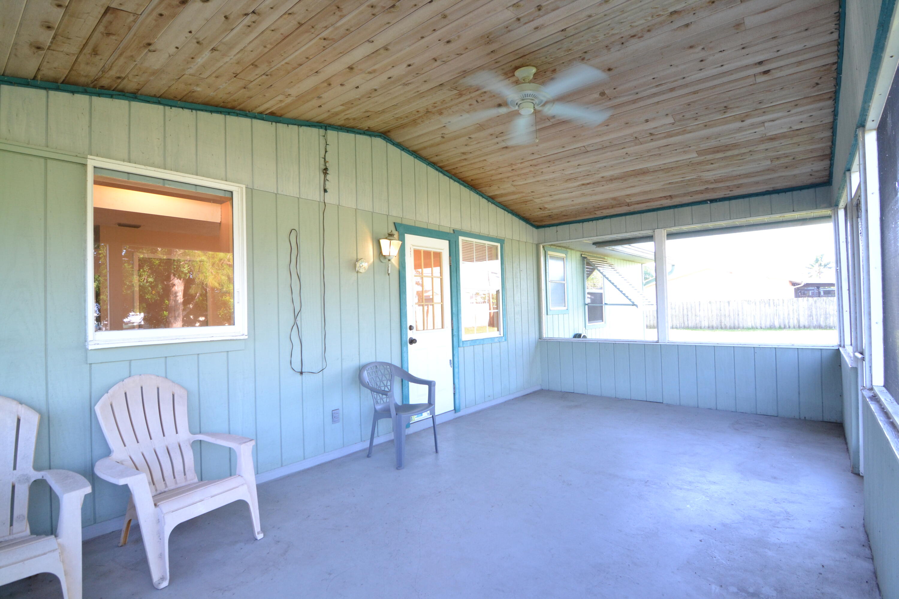 5620 Southeast Normandy Avenue Stuart, FL 34997 - Photo 4 of 14 DSC_0146