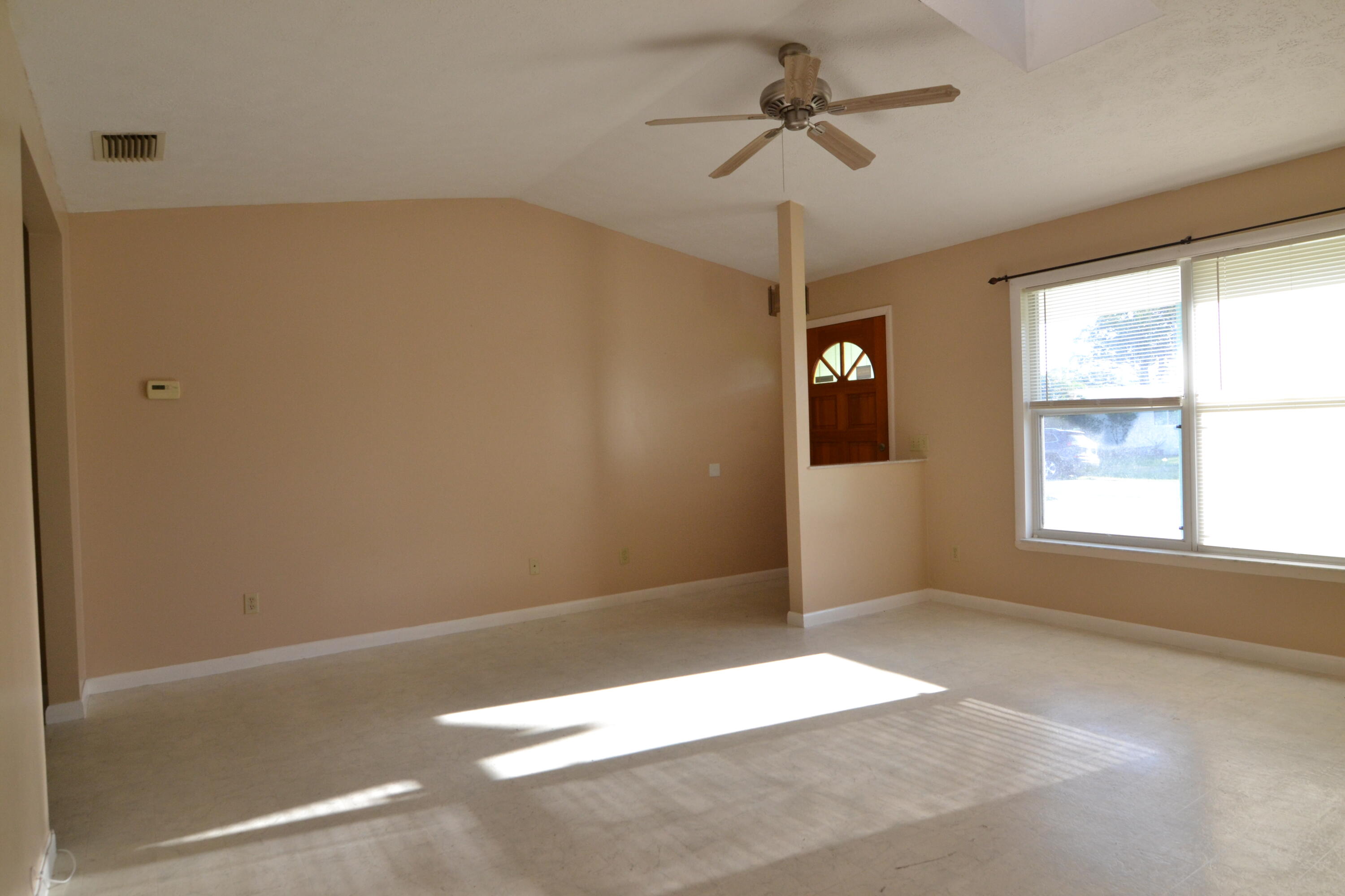 5620 Southeast Normandy Avenue Stuart, FL 34997 - Photo 6 of 14 DSC_0120